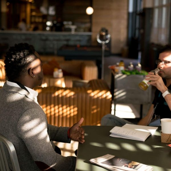 Office meeting - 1280x854